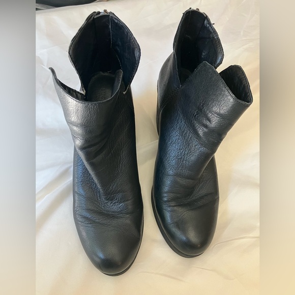 Lucky Brand Orsann Black Ankle Boot Block Heel Size 10 - Picture 2 of 7